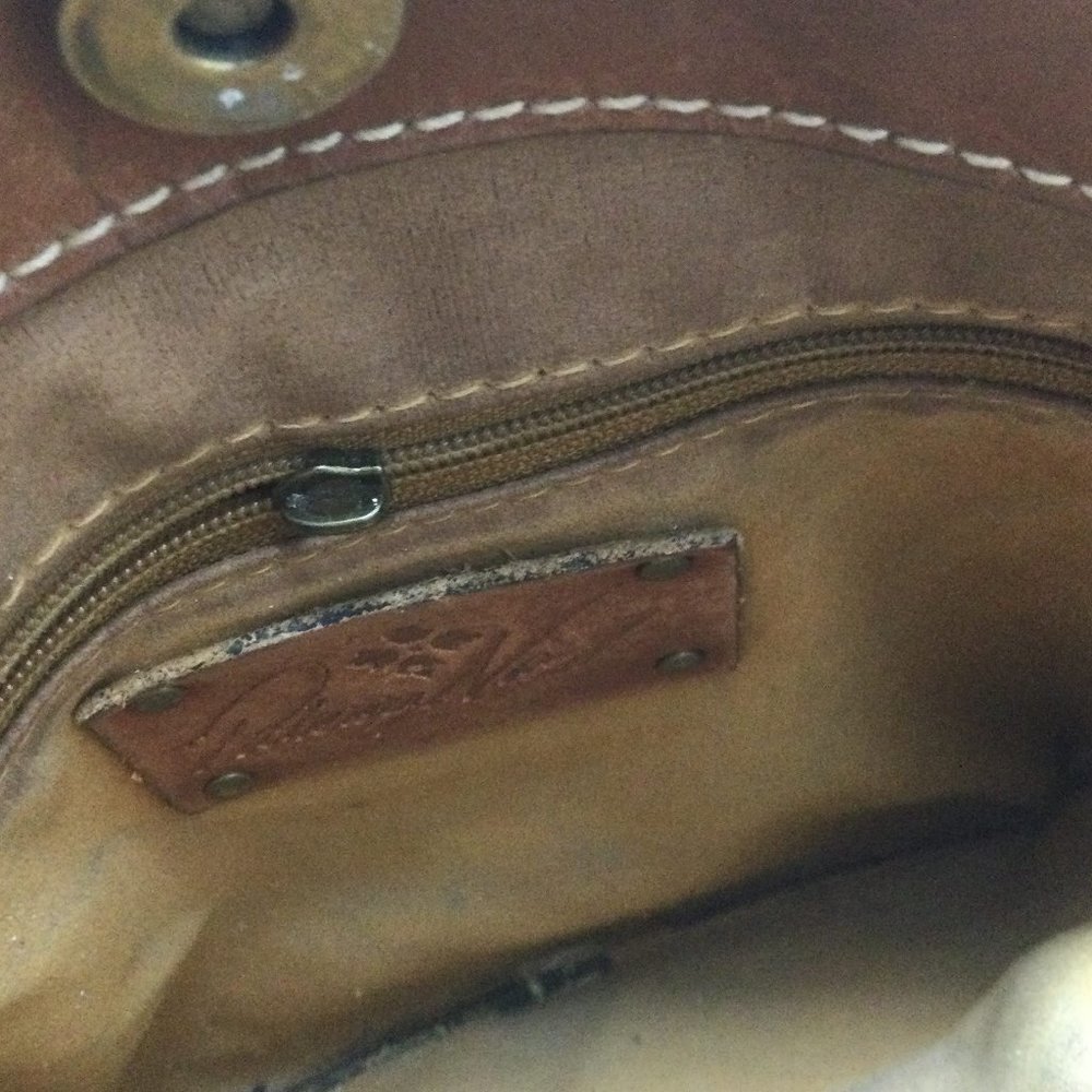 Patricia Nash Brown Distressed Leather Crossbody - Picture 12 of 13